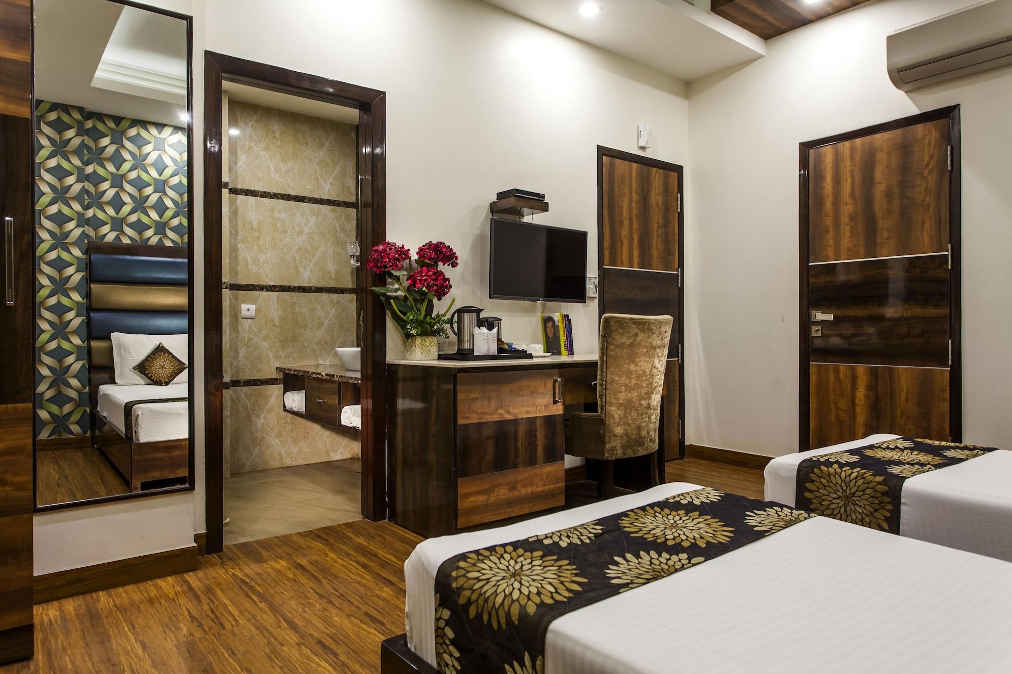 Hotel Sunstar Heritage Delhi  Exterior photo
